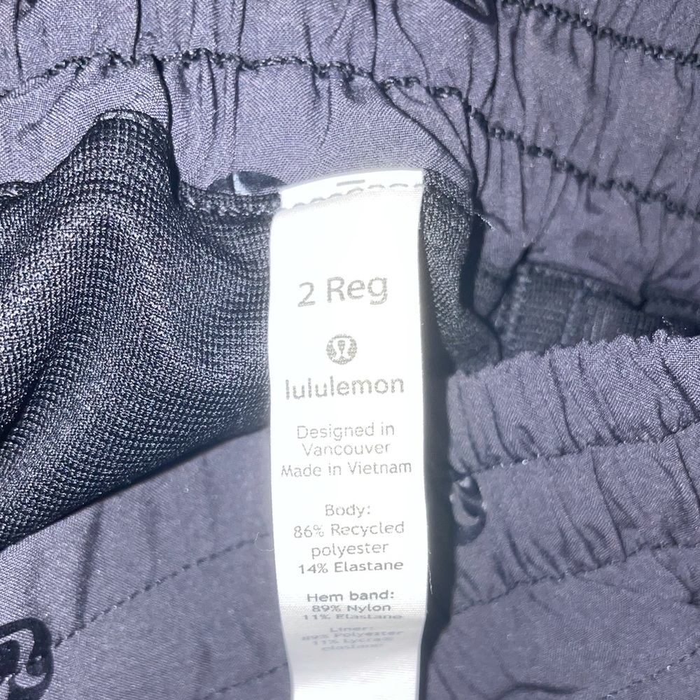 RARE lululemon shorts - Picture 4 of 4